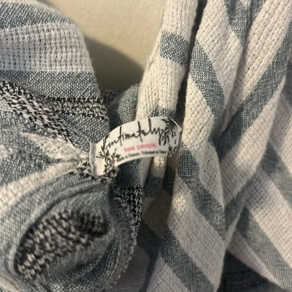 FP pullover - Picture 4 of 6